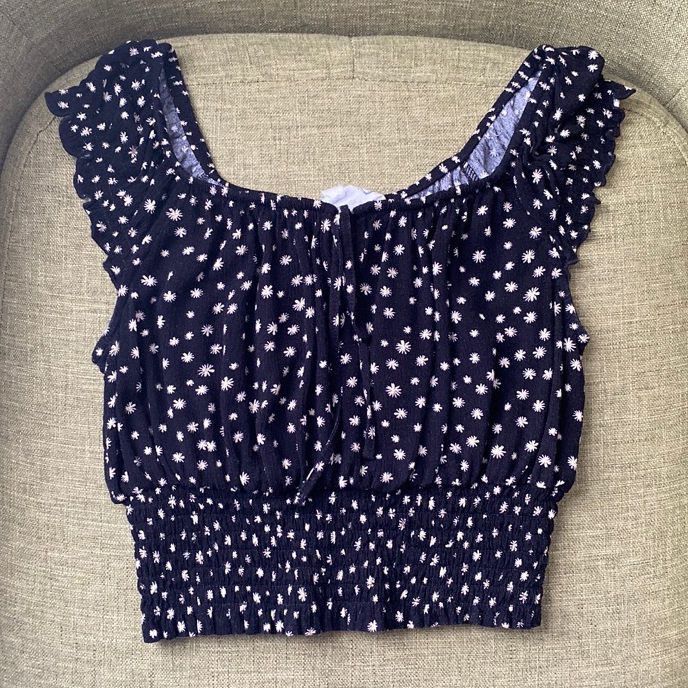 Hippie Rose Black Floral Crop Tee- Size S